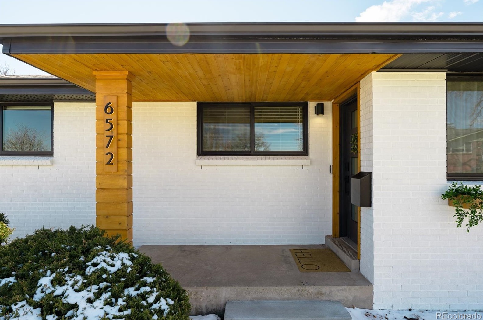 6572 Benton Cir, Arvada CO  80003-4734 exterior