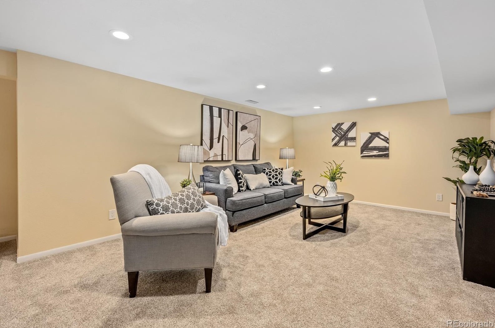 7391 Wellington St, Littleton CO 80122-3141 exterior