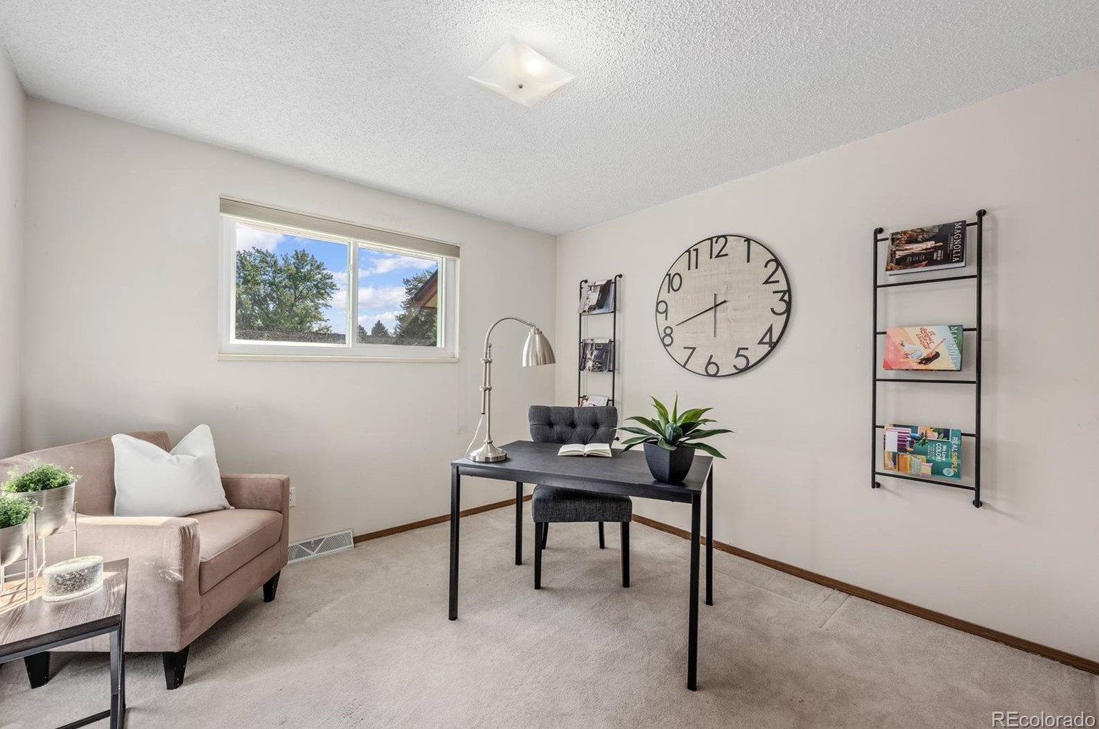 7391 Wellington St, Littleton CO 80122-3141 exterior