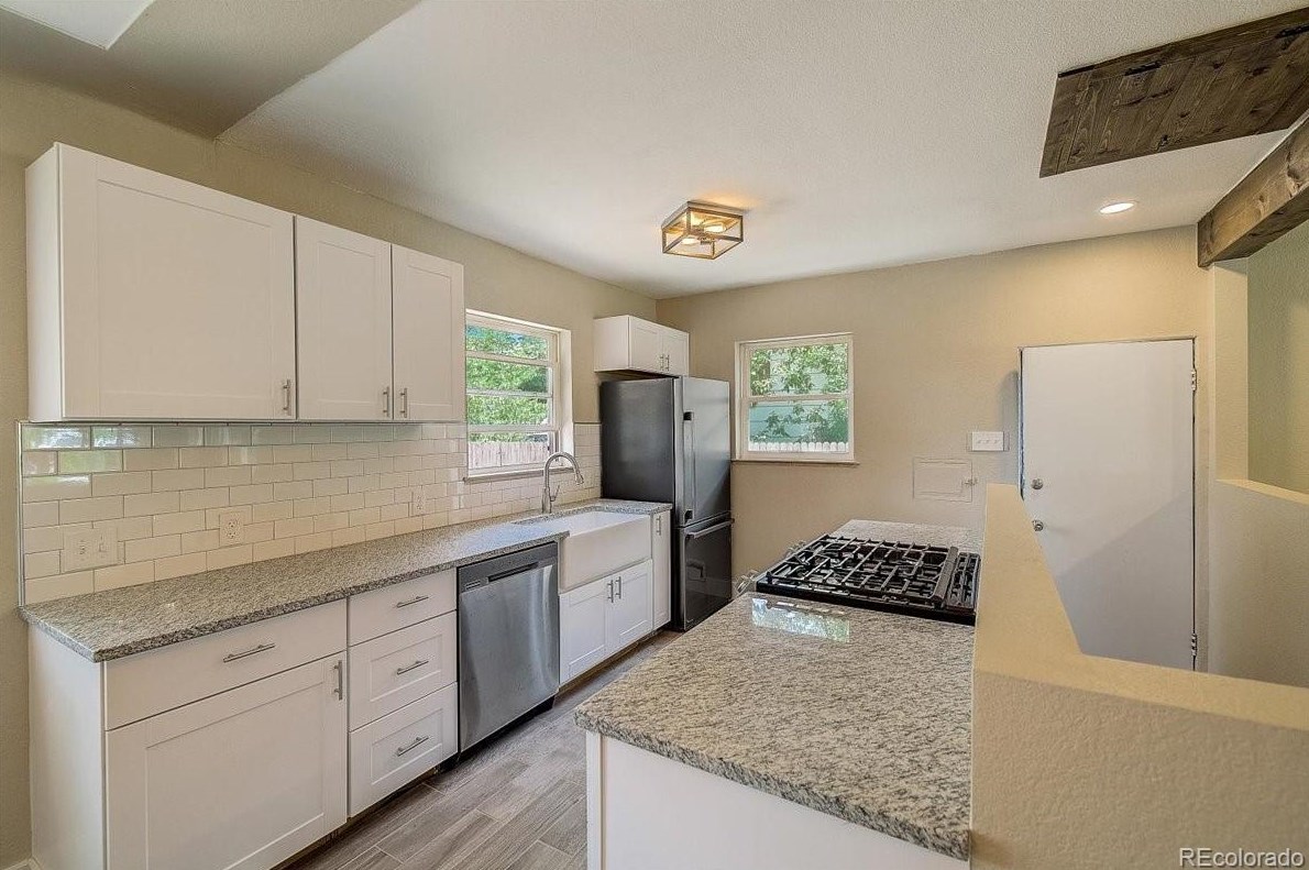 1540 Roslyn St, Denver, CO 80220