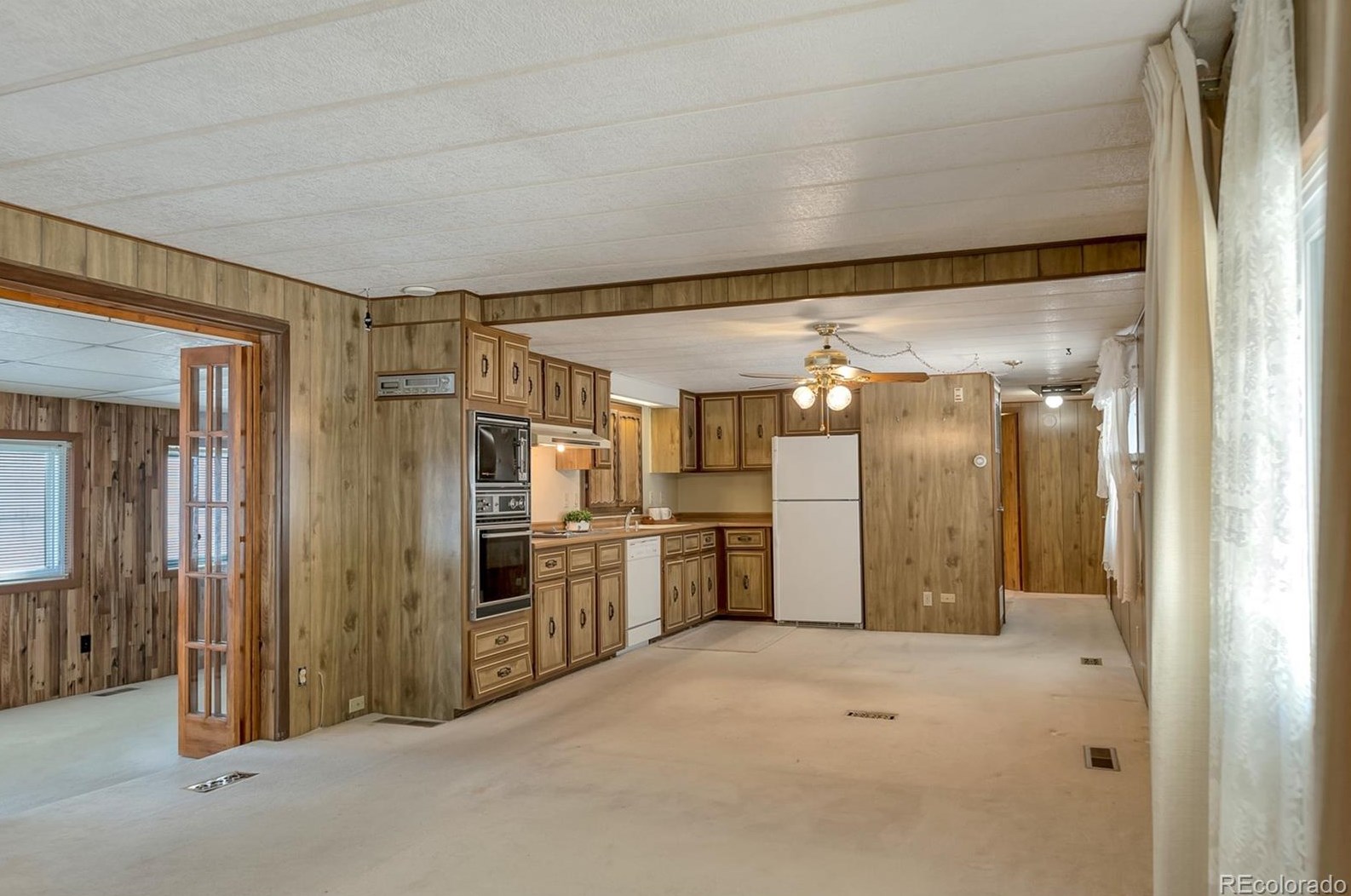 6705 Santa Fe Dr, Littleton CO 80120-2925 exterior