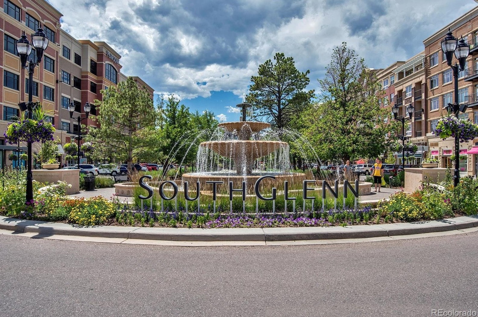 8081 Columbine Ct, Littleton CO  80122-3419 exterior