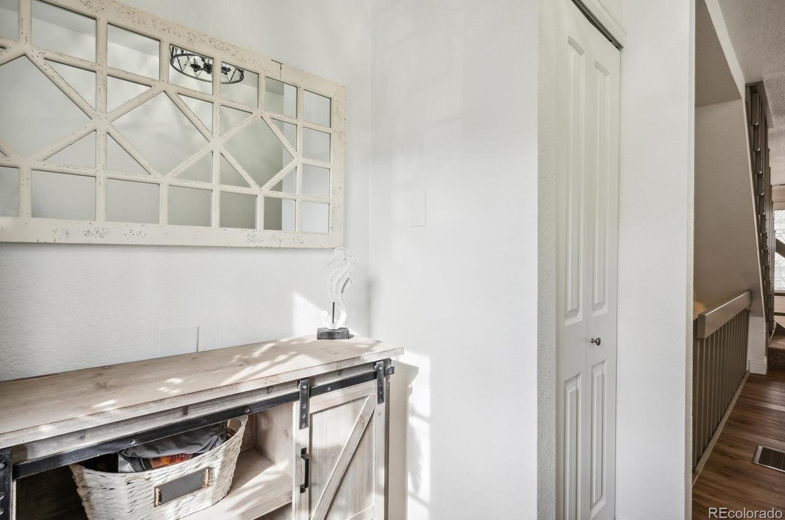 8081 Columbine Ct, Littleton CO  80122-3419 exterior