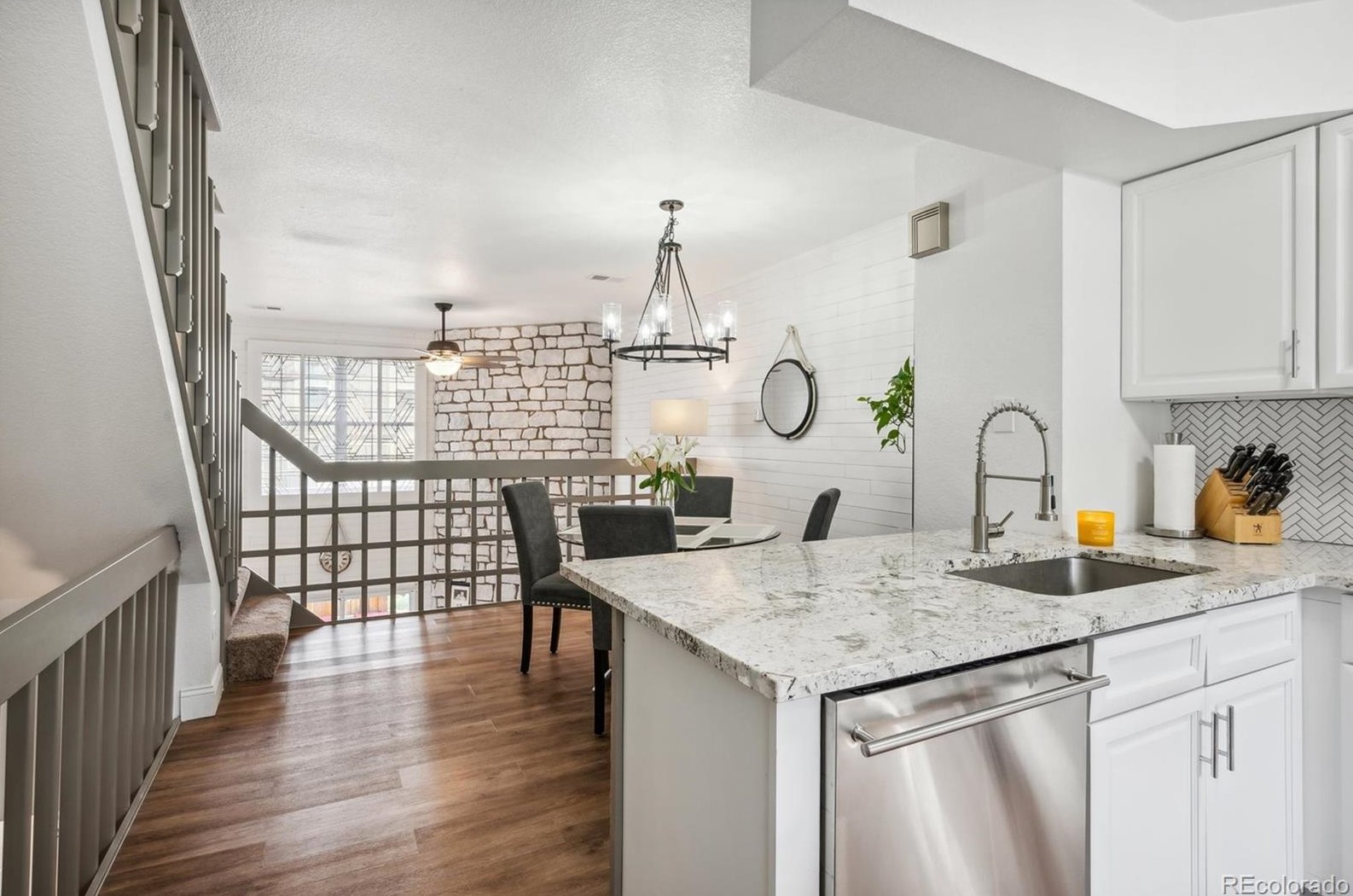 8081 Columbine Ct, Littleton CO  80122-3419 exterior