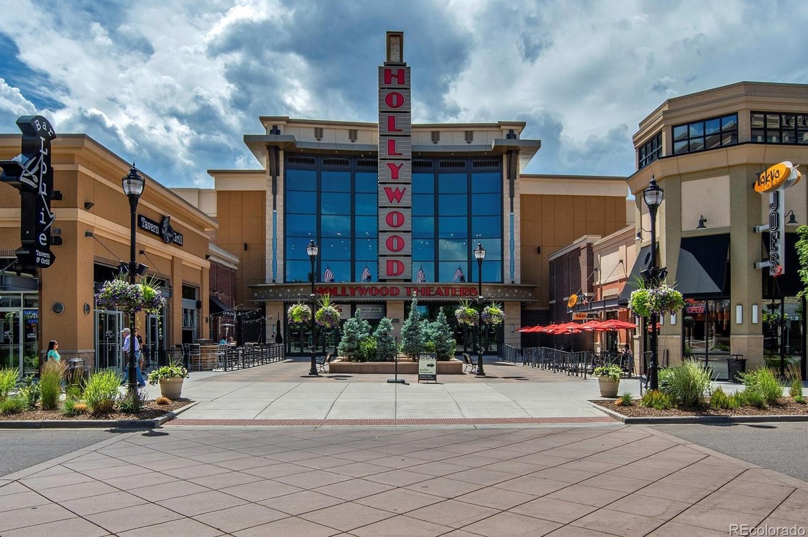 8081 Columbine Ct, Littleton CO  80122-3419 exterior