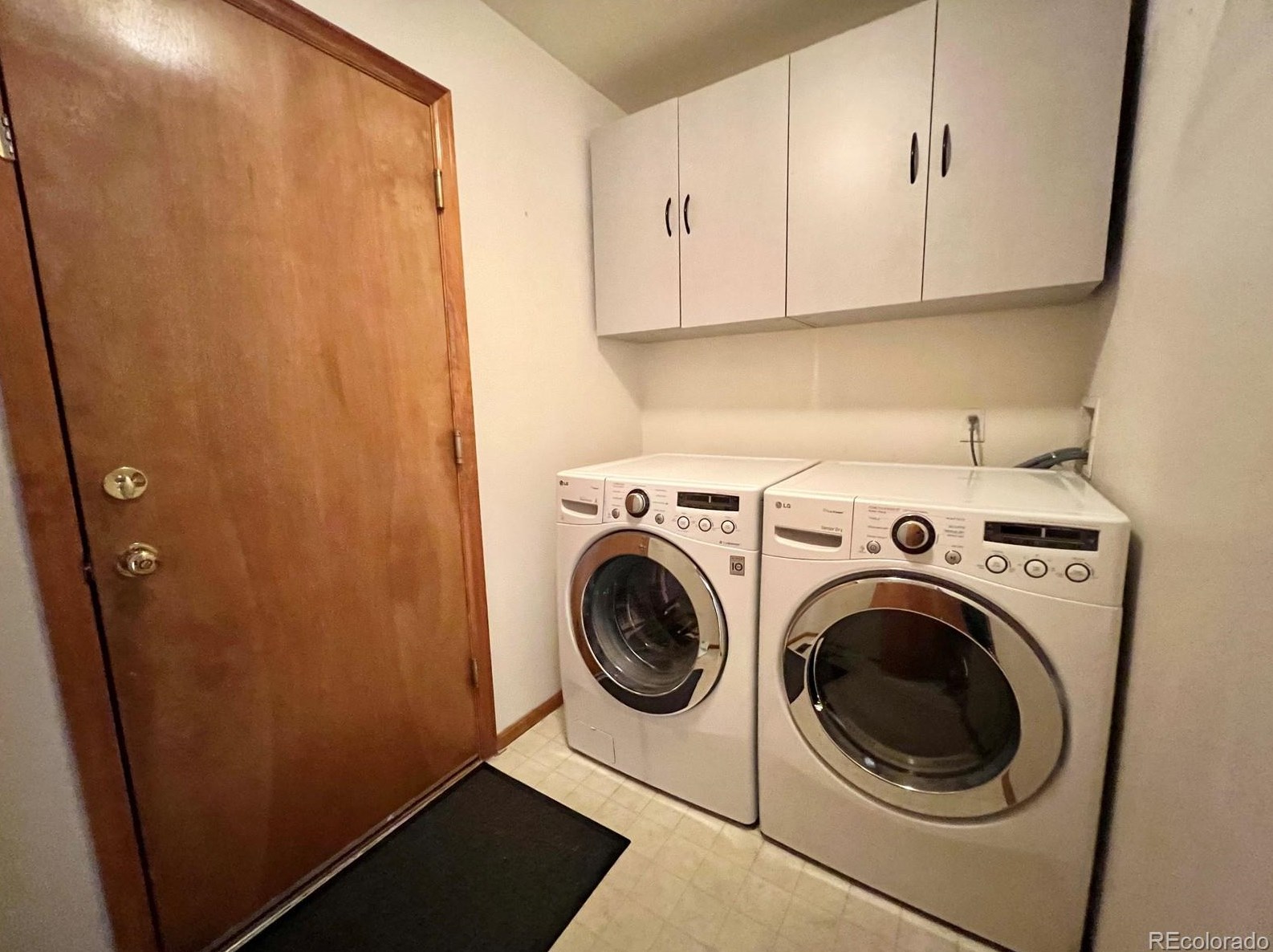 876 Timbervale Trl, Littleton CO 80129-2601 exterior