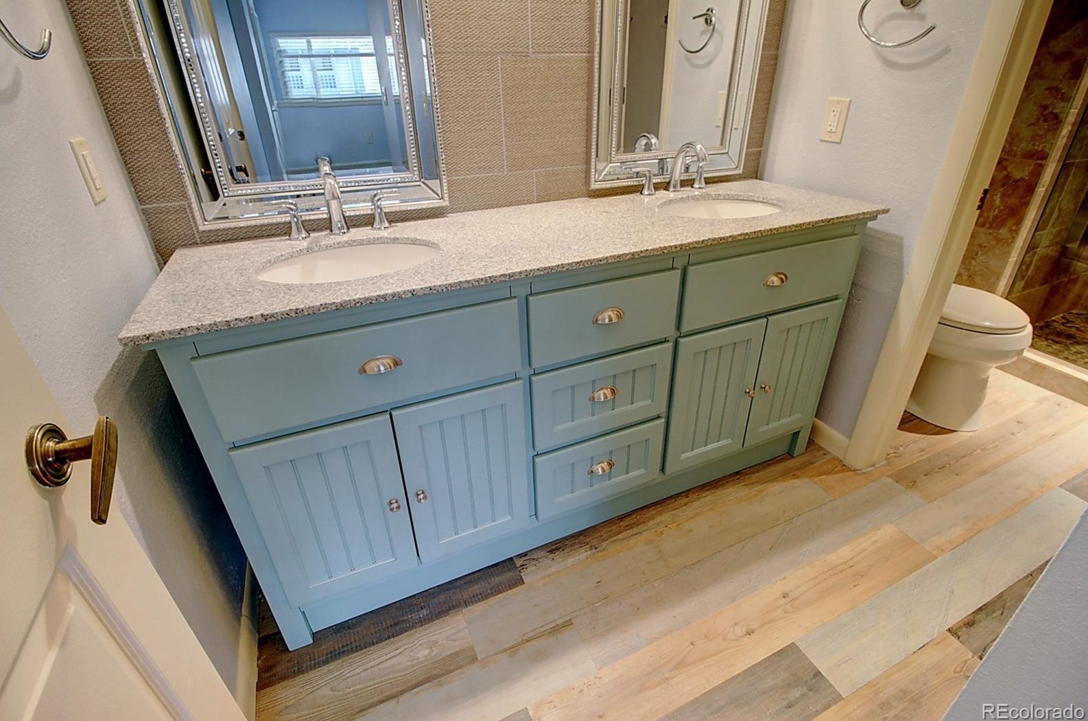 3138 Long Cir, Littleton CO 80122-3336 exterior