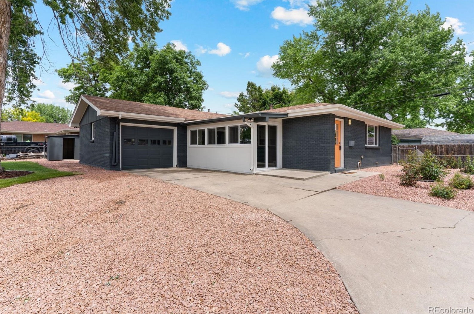 9055 Brooks Dr, Arvada CO  80004-5381 exterior