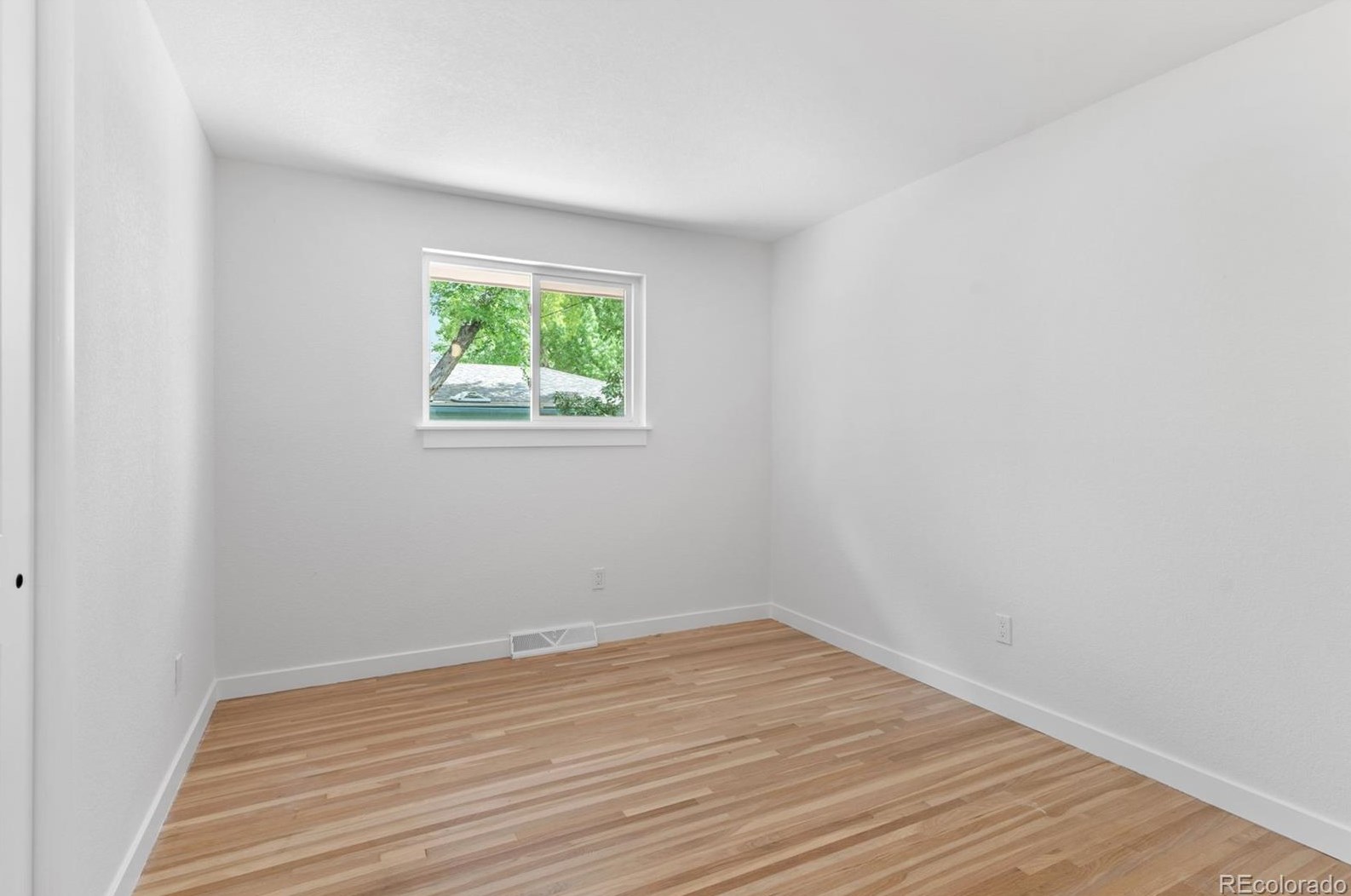 9055 Brk Dr, Arvada CO  80004-5319 exterior