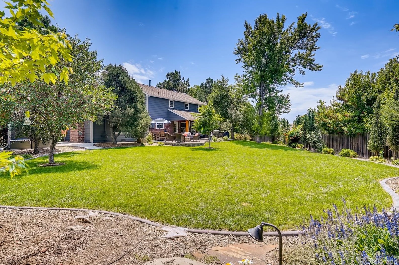 8585 Prentice Ave, Littleton CO 80120-1454 exterior