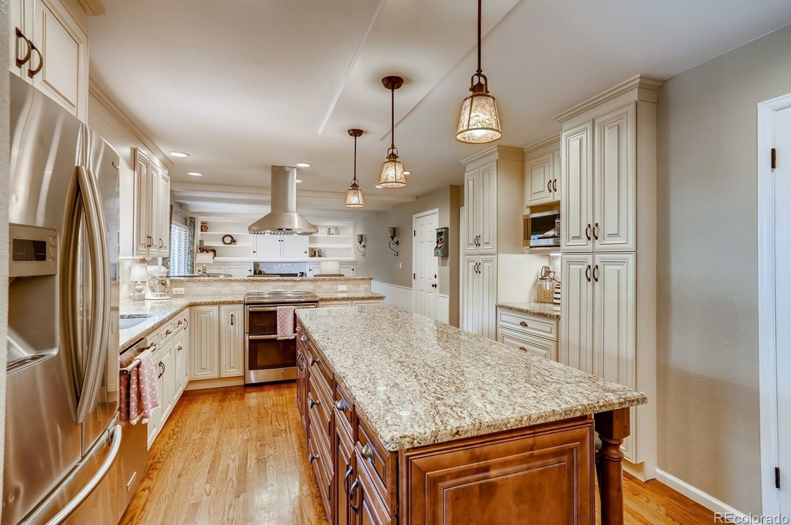 8585 Prentice Ave, Littleton CO 80120-1454 exterior