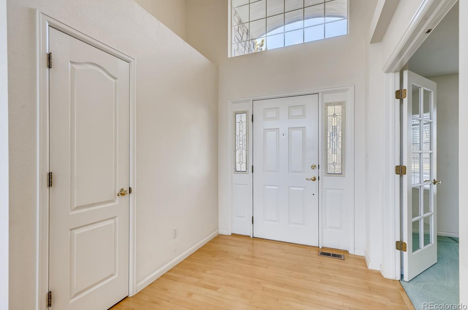 4226 Hinsdale Cir, Littleton CO 80122-2280 exterior