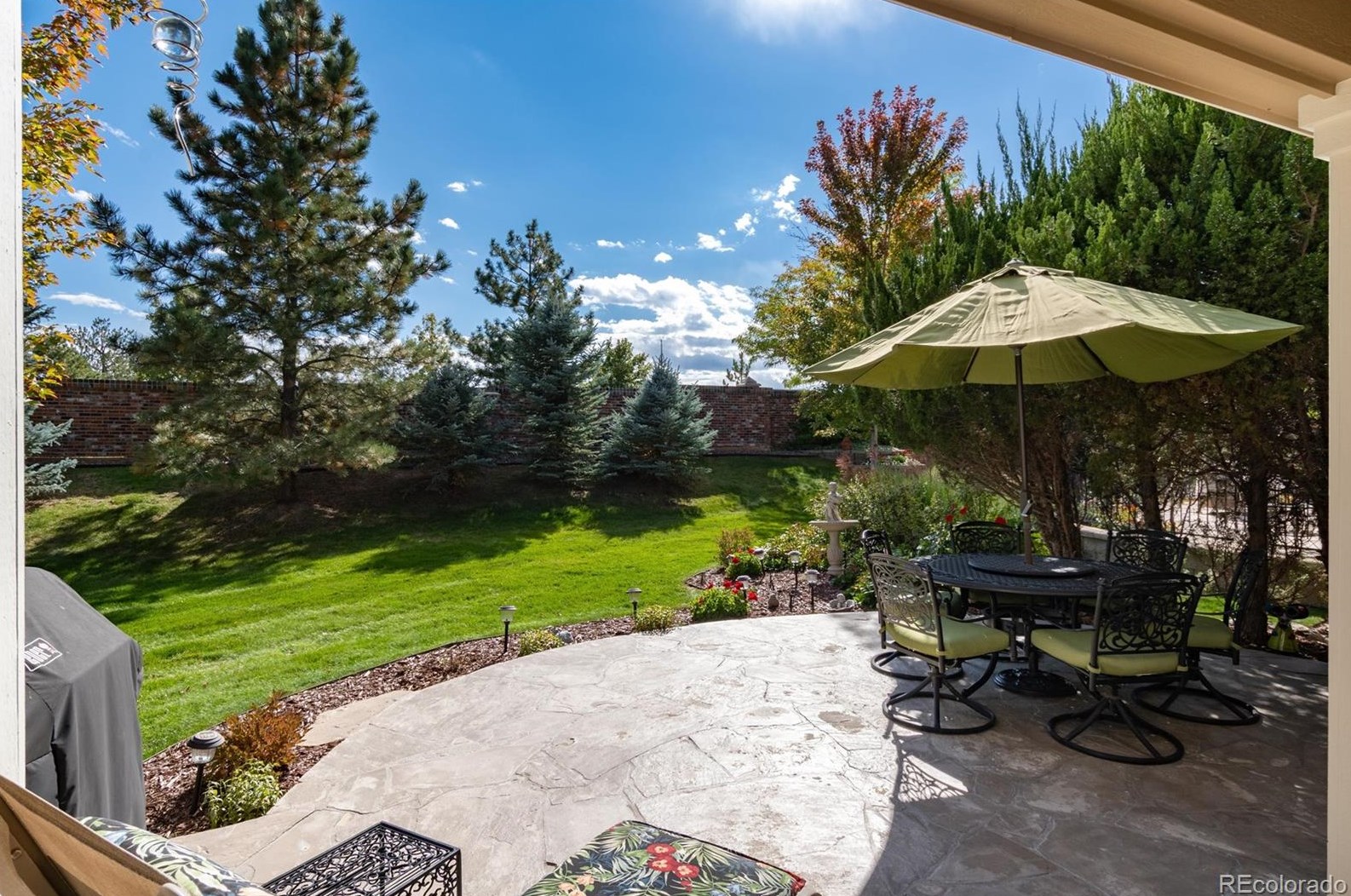 9033 Meadow Hill Cir, Littleton CO 80124-5430 exterior