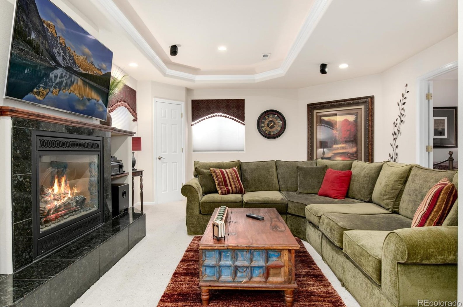 9033 Meadow Hill Cir, Littleton CO 80124-5430 exterior