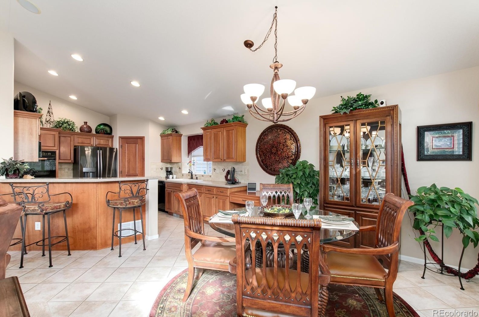 9033 Meadow Hill Cir, Littleton CO 80124-5430 exterior