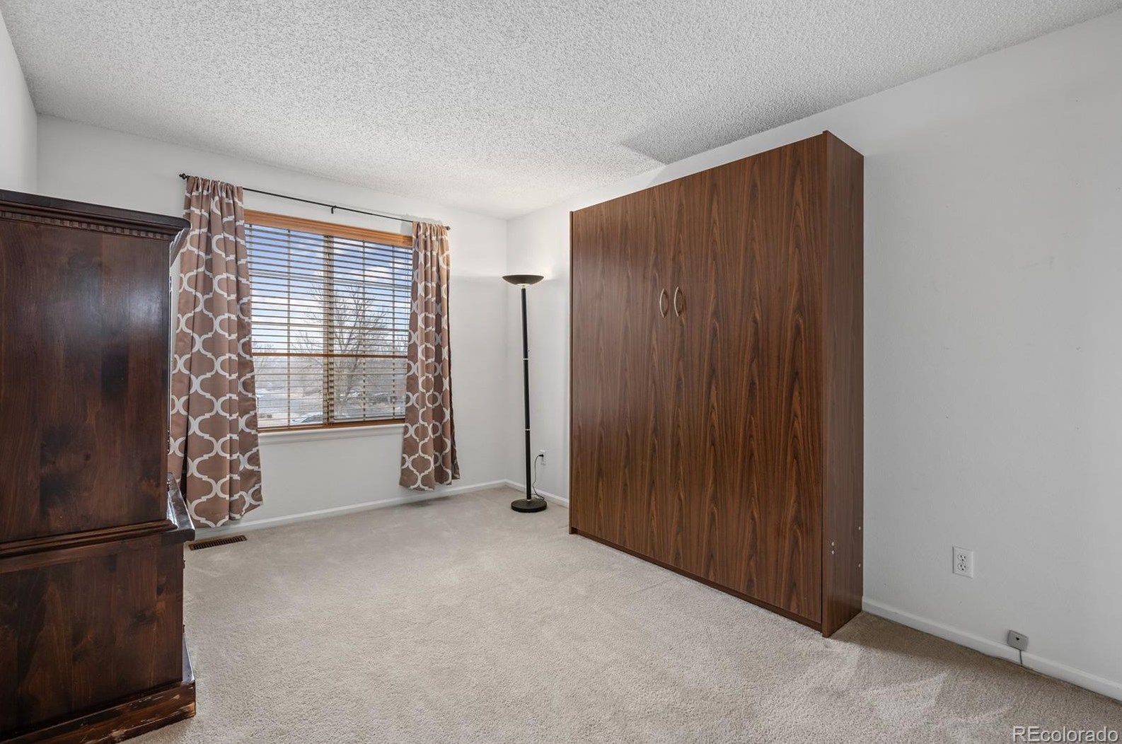 4370 Decatur Ave, Castle Rock CO 80104-8774 exterior