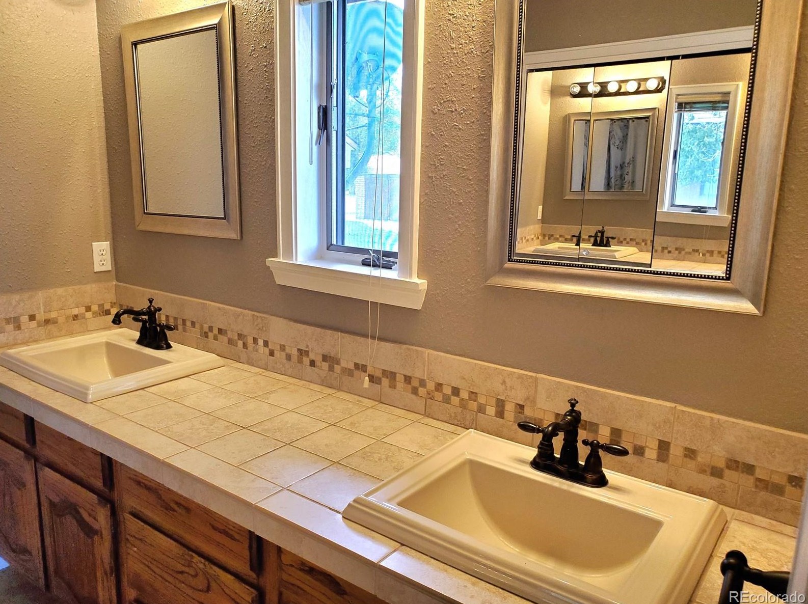 314 Riverwood Dr, Alamosa CO 81101-2190 exterior