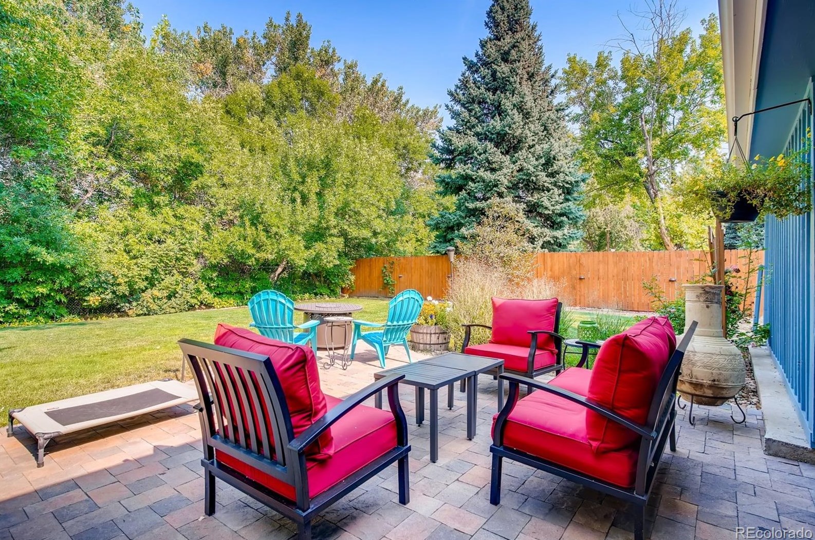 6249 Marion Way, Littleton CO 80121-2619 exterior