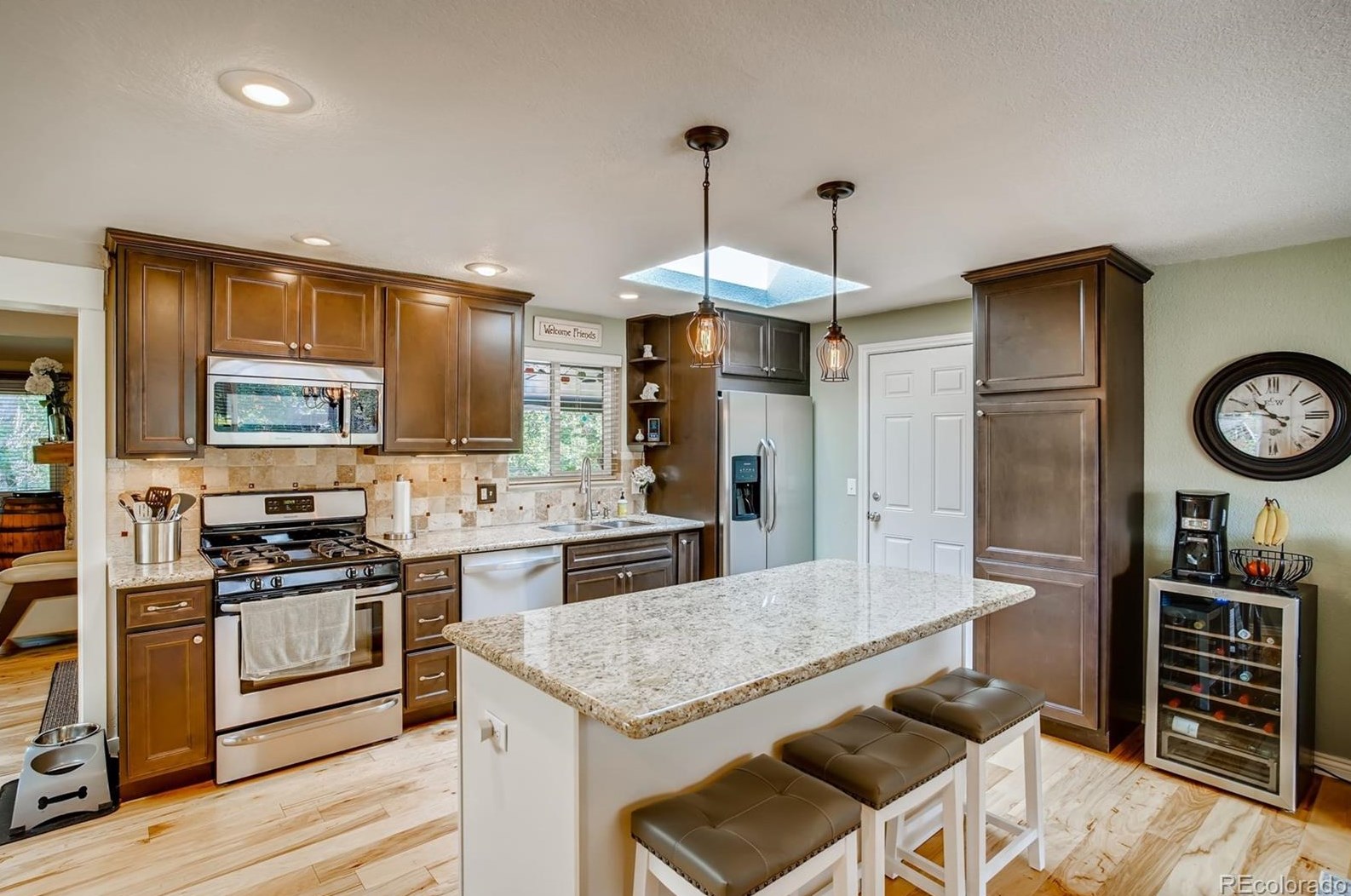 6249 Marion Way, Littleton CO 80121-2619 exterior