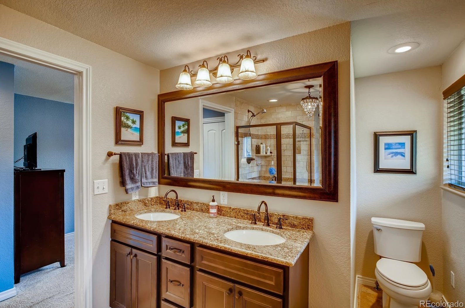 6249 Marion Way, Littleton CO 80121-2619 exterior