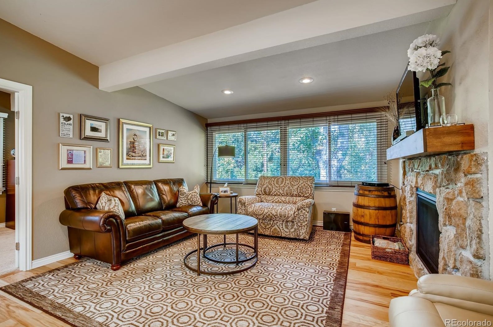 6249 Marion Way, Littleton CO 80121-2619 exterior