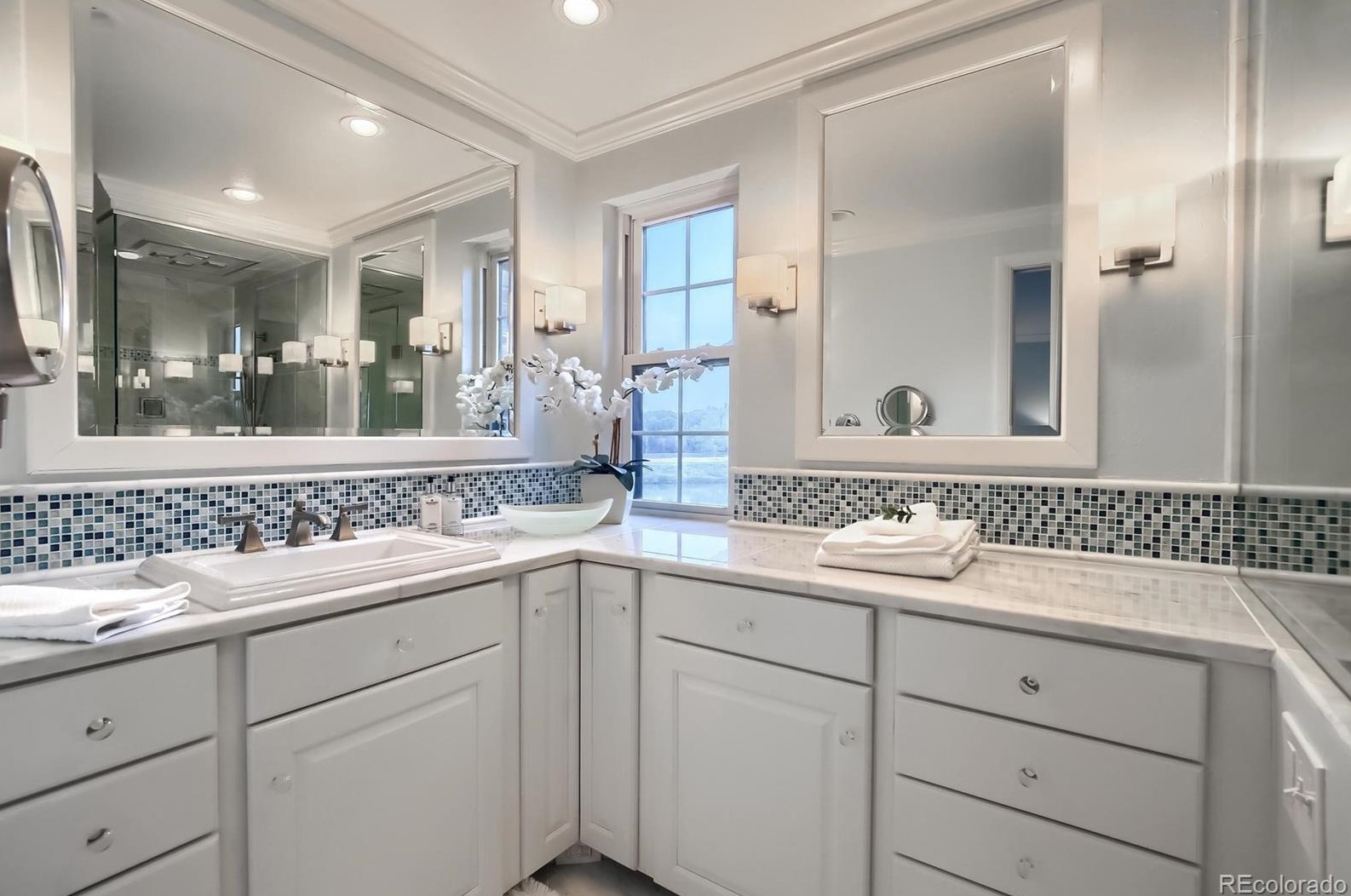 8720 81st Dr, Arvada CO  80005-2459 exterior