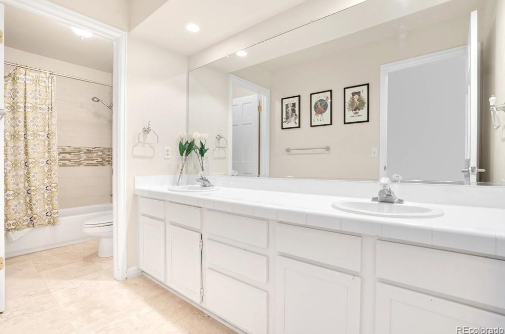 7838 Harrison Cir, Littleton CO 80122-3619 exterior