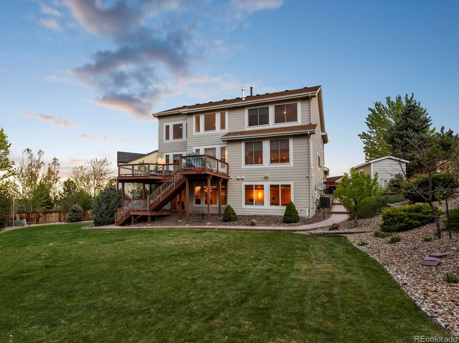 10193 Meadowbriar Ln, Littleton CO  80126-7845 exterior