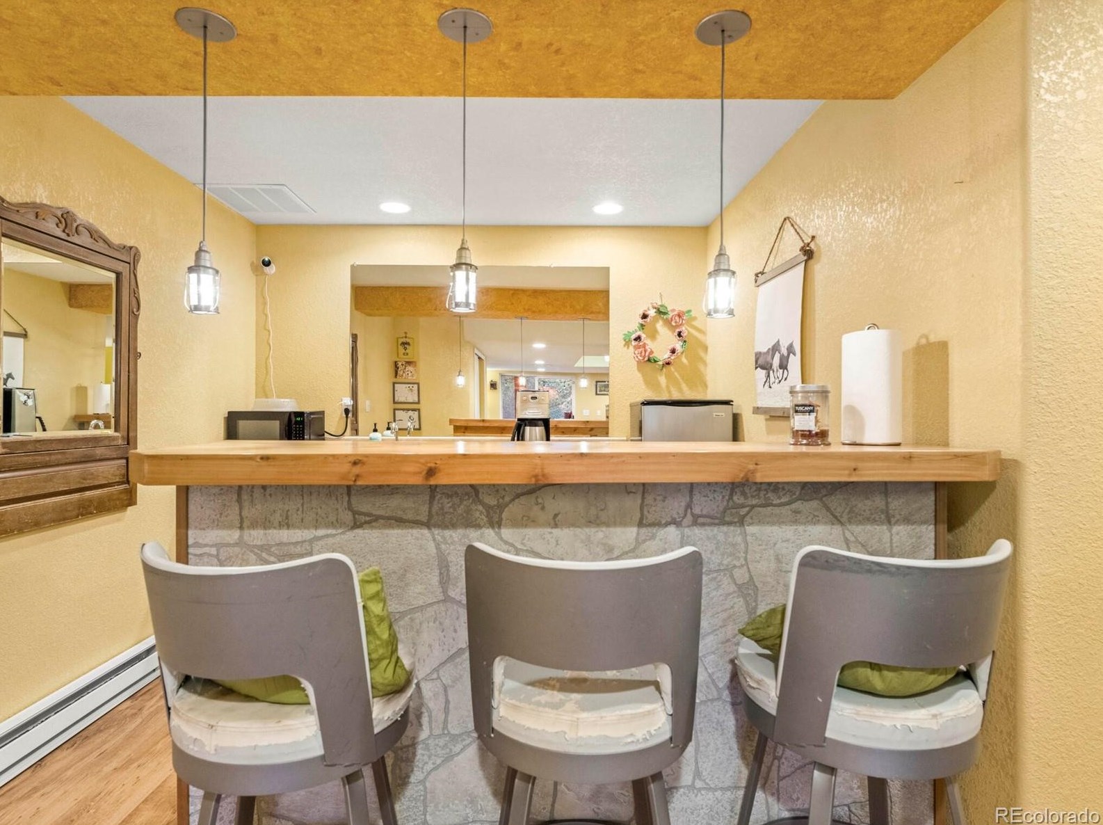 10193 Meadowbriar Ln, Littleton CO  80126-7845 exterior