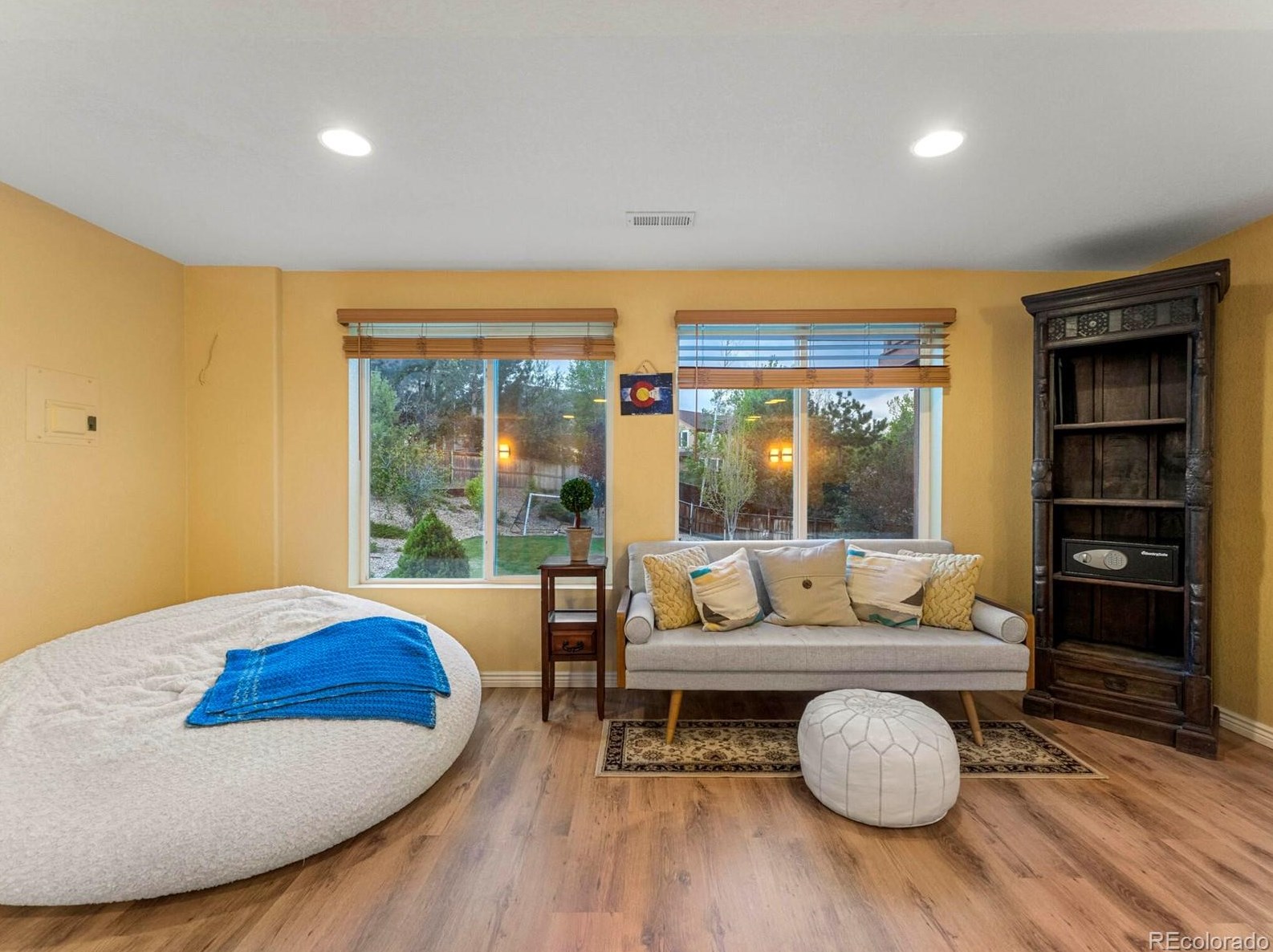 10193 Meadowbriar Ln, Littleton CO  80126-7845 exterior