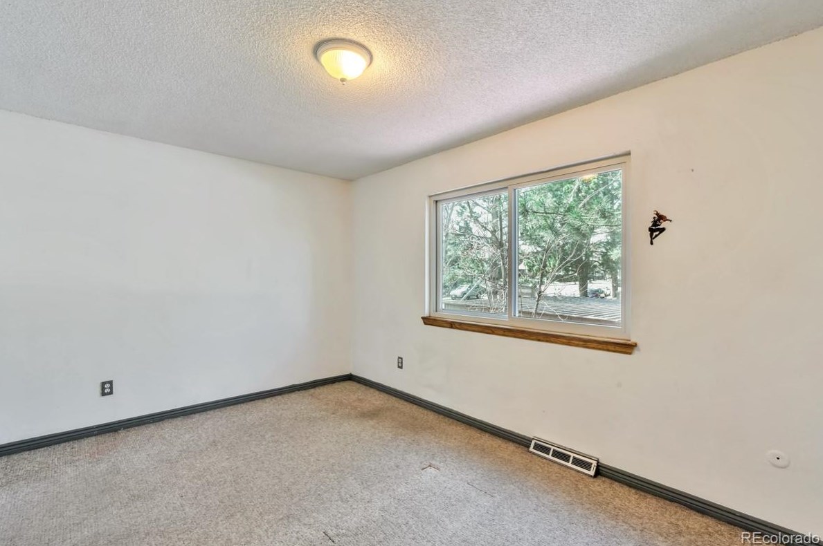 2269 Oswego Way, Aurora CO 80014-1151 exterior