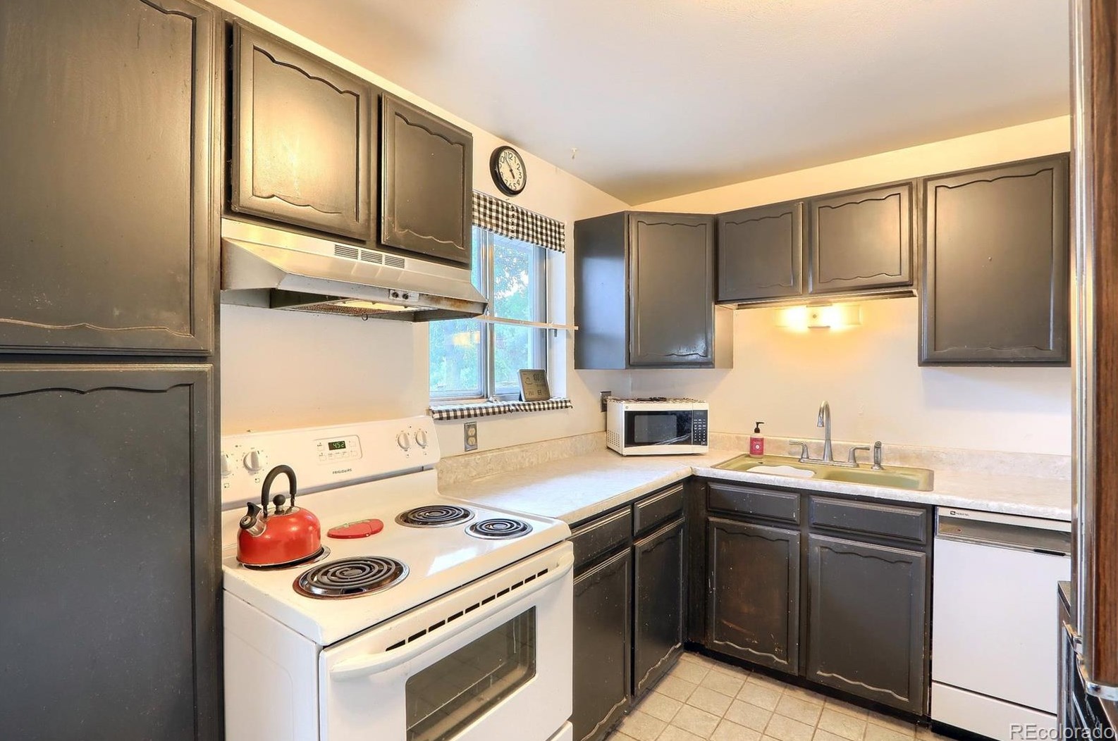 6290 Colorado Blvd, Littleton CO exterior