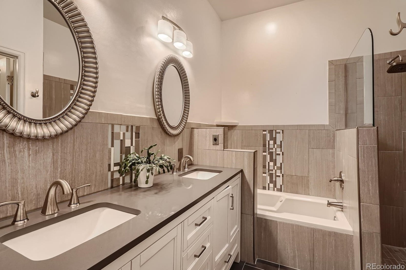 7346 Independence St, Littleton CO 80128-4159 exterior