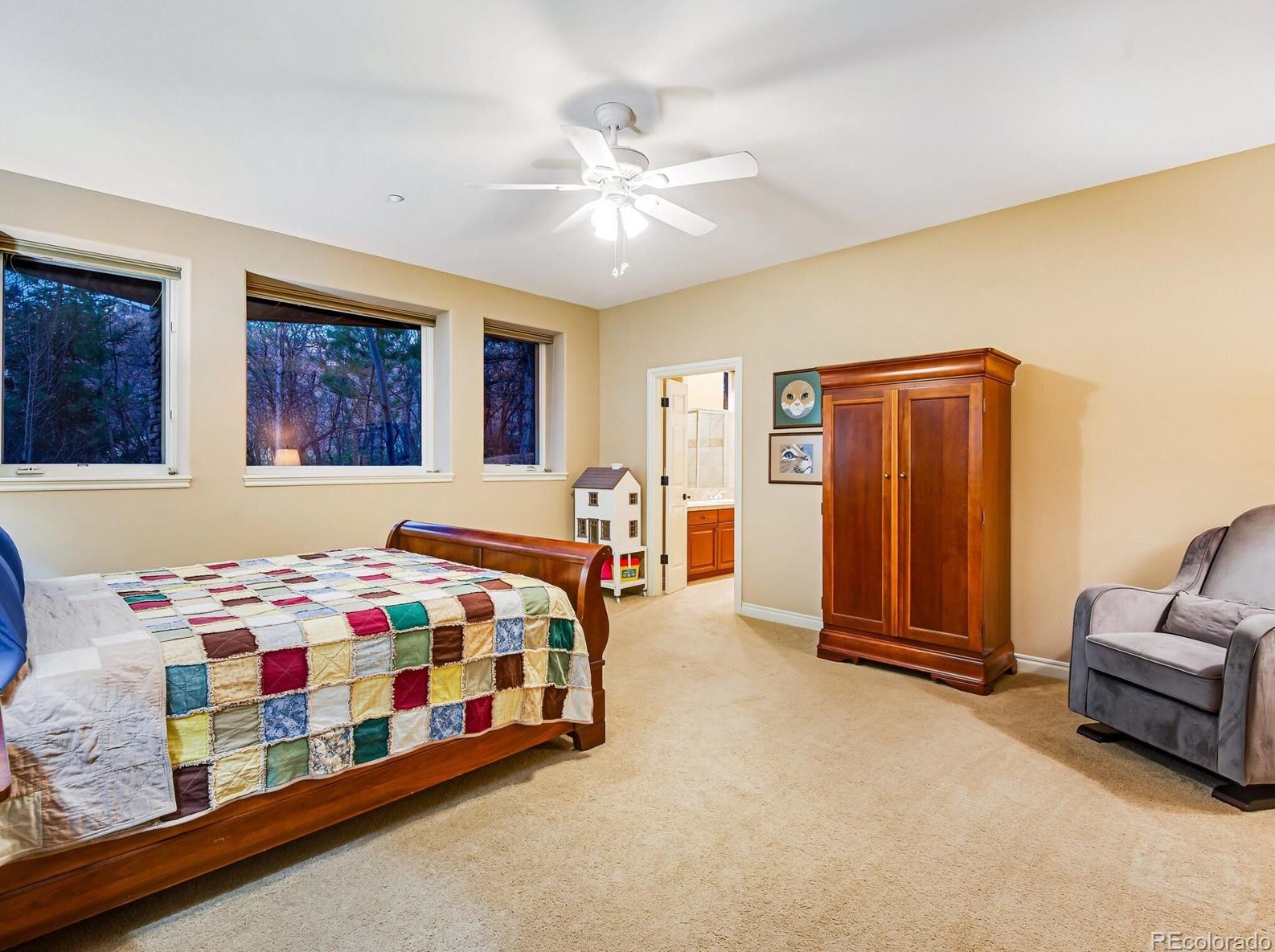 940 Aztec Dr, Castle Rock CO 80108-8243 exterior