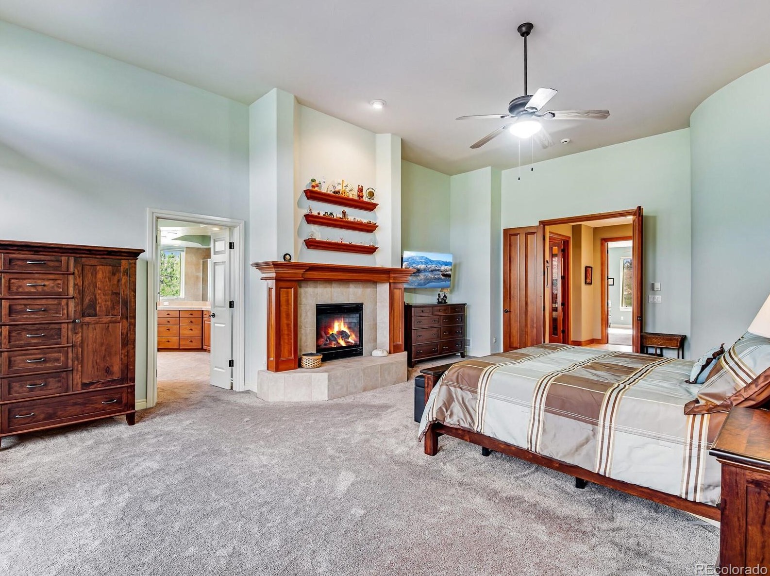 940 Aztec Dr, Castle Rock CO 80108-8243 exterior