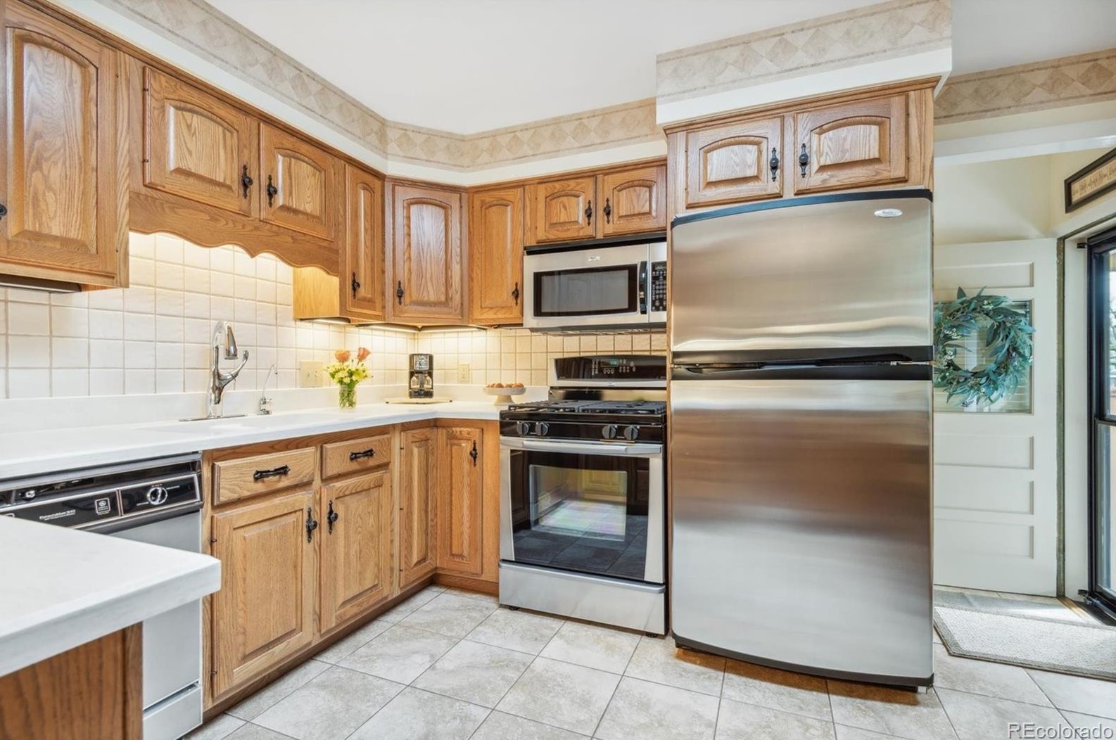 6705 Saulsbury St, Arvada CO  80003-3935 exterior