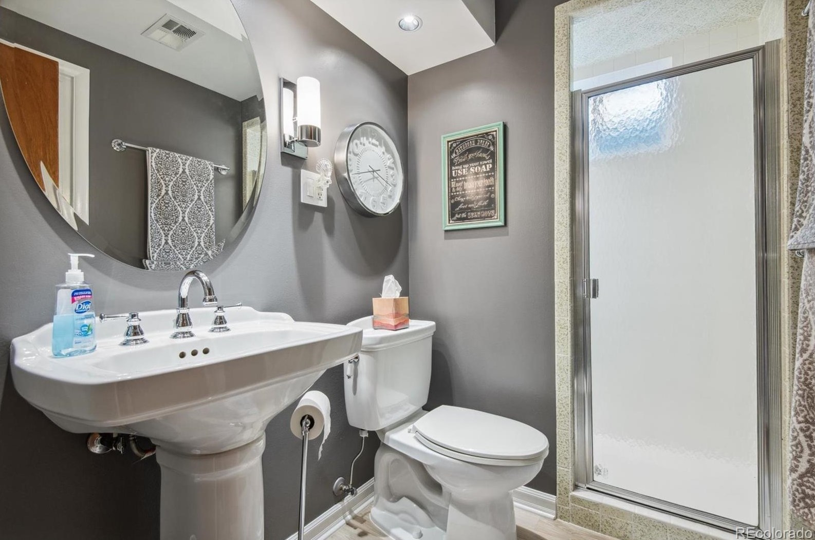 6705 Saulsbury St, Arvada CO  80003-3935 exterior