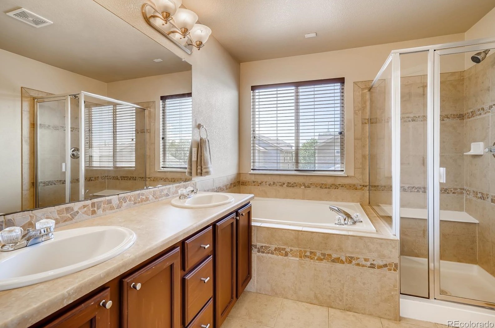 5594 73rd Ave, Arvada CO  80003-3309 exterior