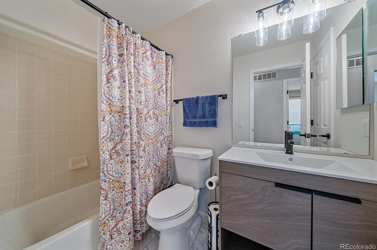 5617 Cheetah Chase, Littleton CO  80124-9592 exterior