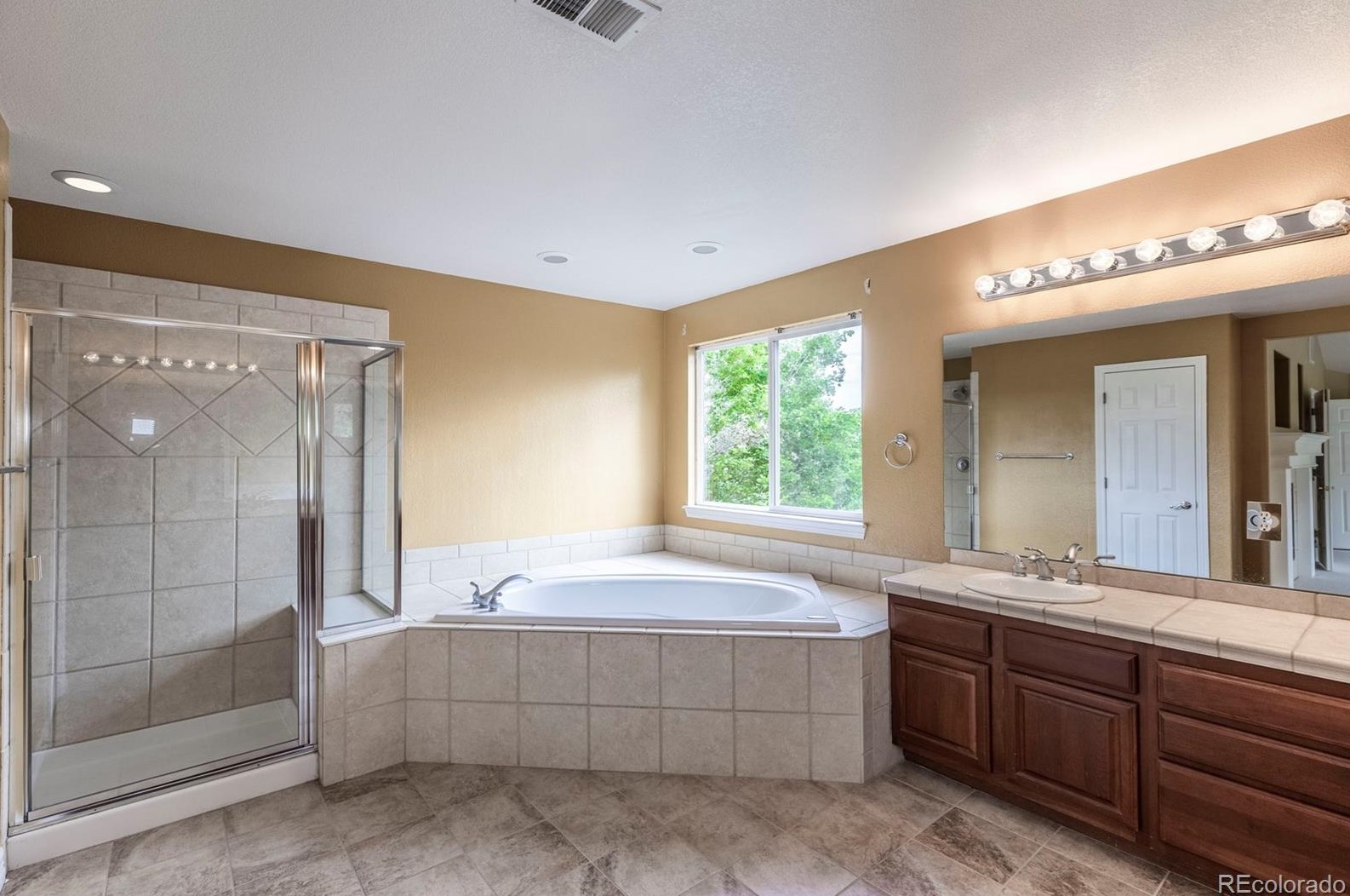 3211 Coyote Hills Ct, Castle Rock CO 80109-7933 exterior