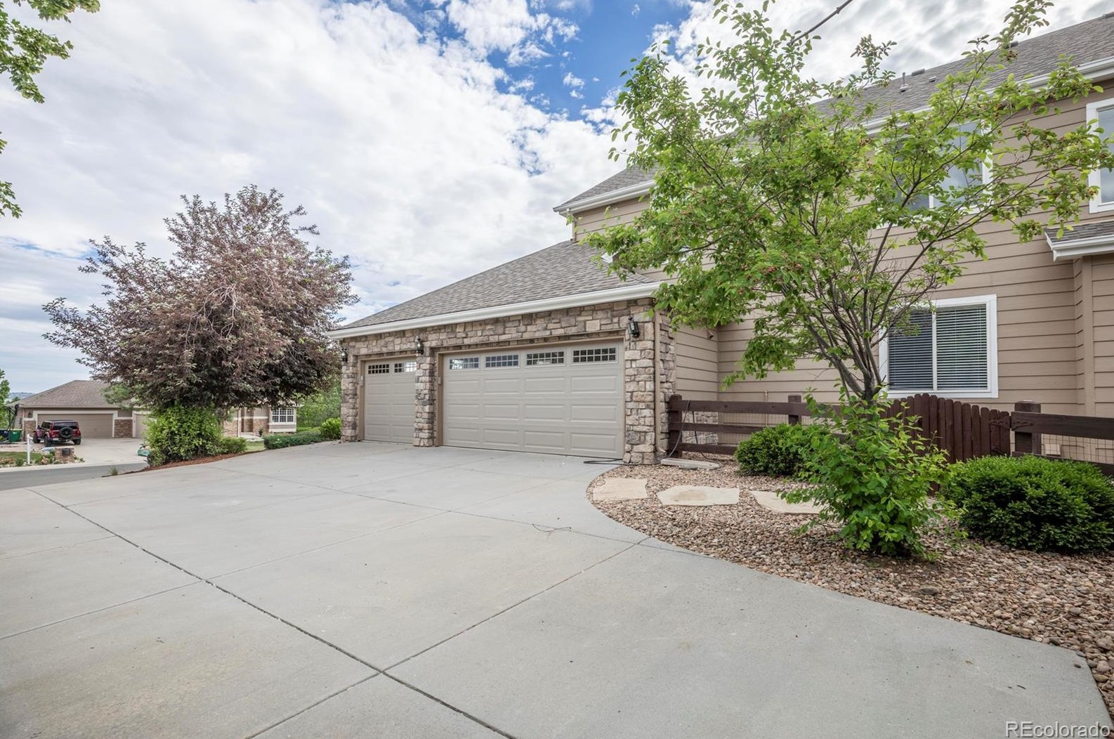 3211 Coyote Hills Ct, Castle Rock CO 80109-7933 exterior