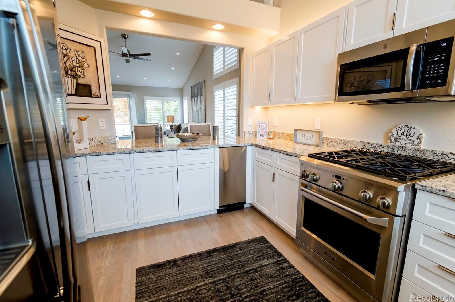 601 Chadwick Cir, Littleton CO  80129-6291 exterior