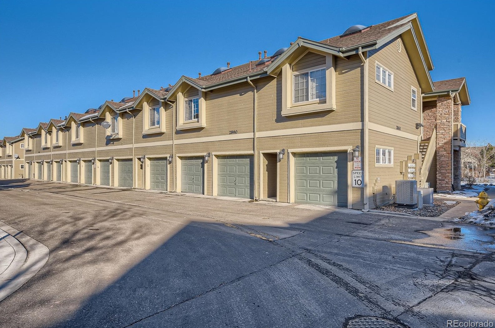 2860 Centennial Dr, Littleton CO 80123-8973 exterior