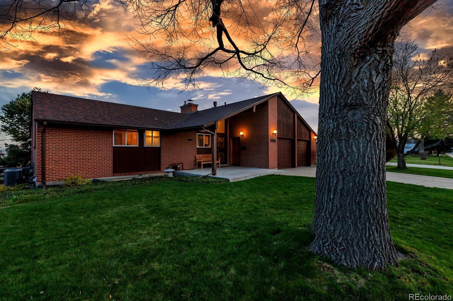 8664 67th Pl, Arvada CO  80004-3237 exterior