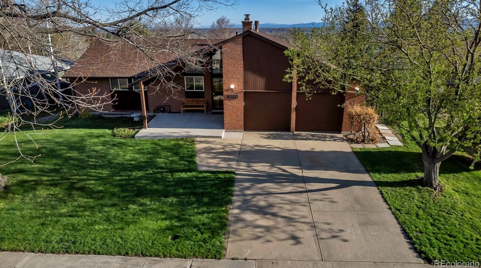 8664 67th Pl, Arvada CO  80004-3237 exterior