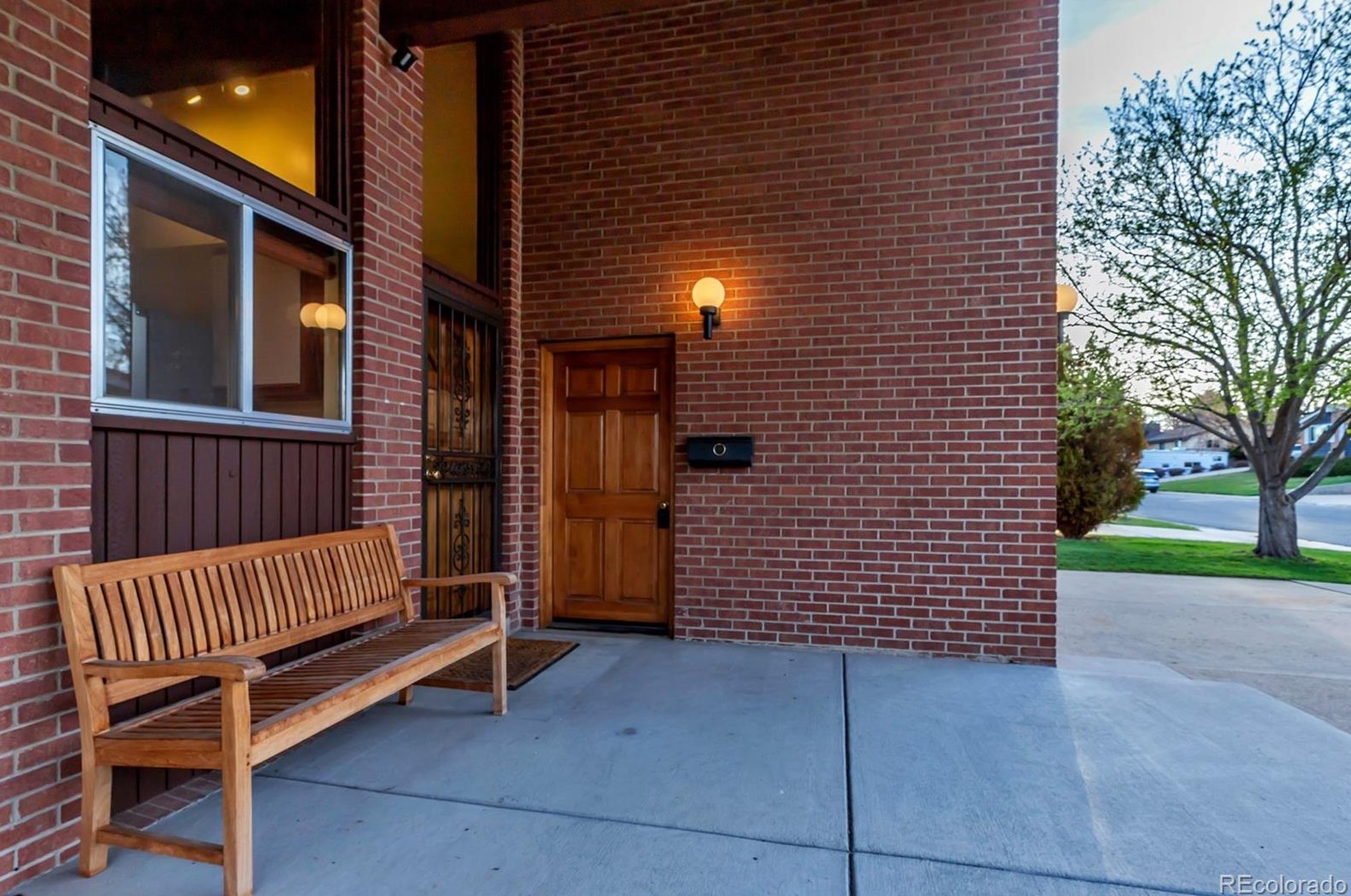 8664 67th Pl, Arvada CO  80004-3237 exterior