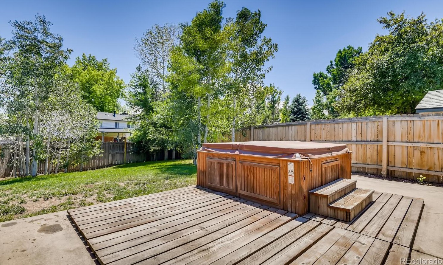 9722 Polk Dr, Littleton CO 80127-2404 exterior