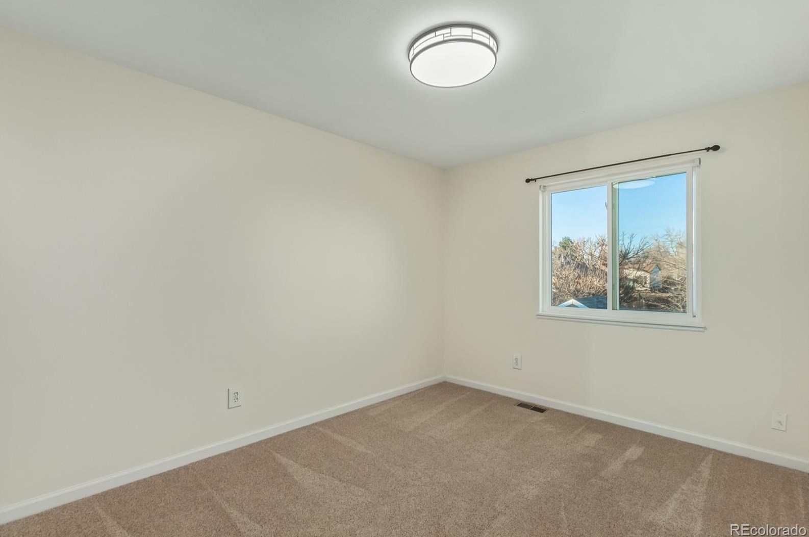 6257 68th Pl, Arvada CO  80003-4163 exterior