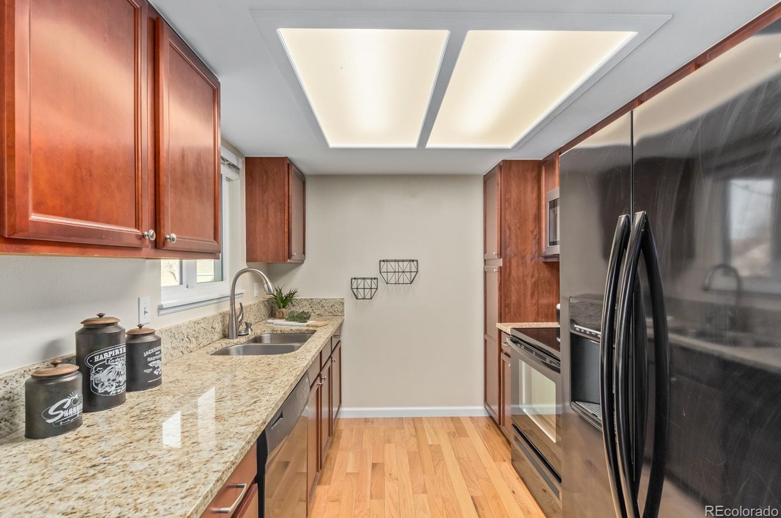 6257 68th Pl, Arvada CO  80003-4163 exterior