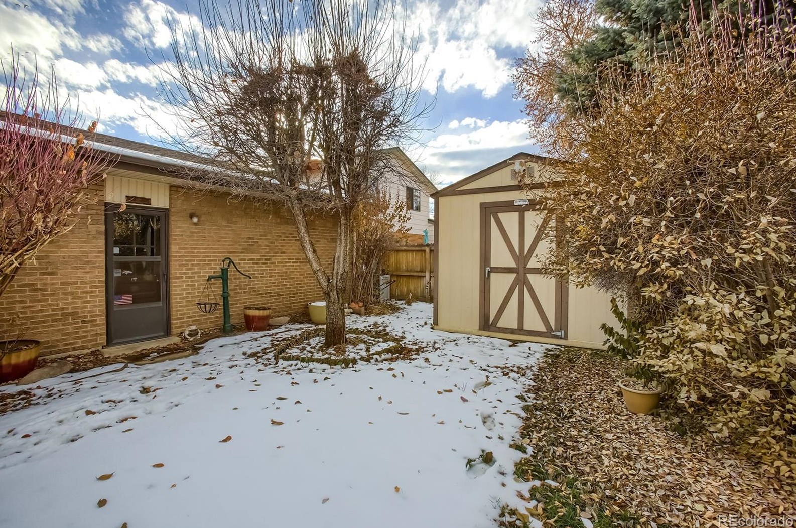 7085 80 Pl, Arvada CO  80003-2005 exterior